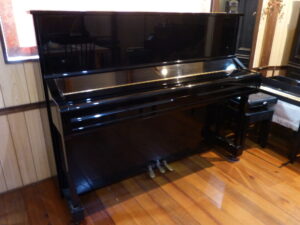 ヤマハYU1SXGZ　￥385,000(税込、運送代込）　5923019　2001年製造