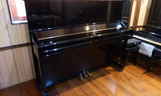 ヤマハYU1SXGZ　￥385,000(税込、運送代込）　5923019　2001年製造